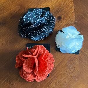 Gem Bella Set of 3 Flower Pins Clips New on Cards